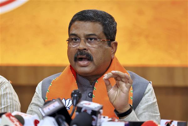 Union Minister Dharmendra Pradhan Says Students Need To Keep Up With Changing Times And Face New Challenges