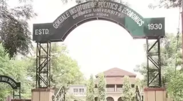 391 students graduate from Pune’s Gokhale Institute of Politics and Economics